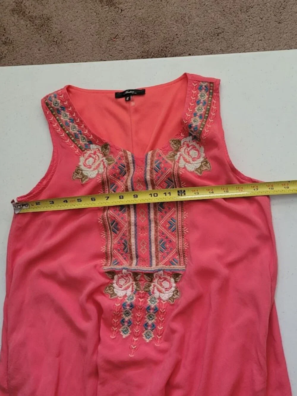 Small Andree By Unit Tunic -Side pockets and fully lined flowy loose fit - Picture 11 of 12